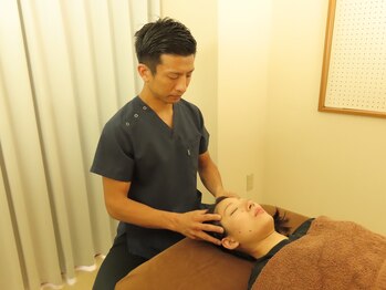 小桜はり灸 整体院 江戸川橋店/頭部施術