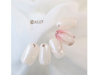 グラティフィー(gratify)/トレンド★花びらネイル