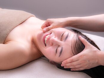 小顔整体美容を科学する 【小顔 Face Labo.】 豊田店【3月1日 NEW OPEN(予定)】/【小顔FL式】小顔&整体コルギ