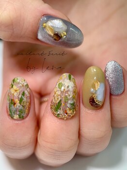 ネイルアート エクリ(Nail Art:Ecrit)/ボタニカルアンティークネイル