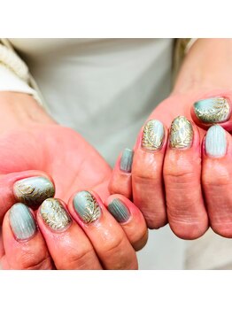 ナナイロ(716)/葉っぱネイル