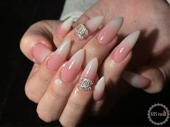 アールビーネイル(RB_nail)の写真/【天満/扇町すぐ】お仕事で派手にできない方も◎シンプルなデザインでも自分らしさ満点♪持込デザインもOK!