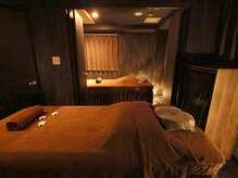 プラチナムアロマ 京都河原町店(PLATINUM AROMA)の雰囲気（お二人が同時に施術を受けることのできるお部屋を2室完備）