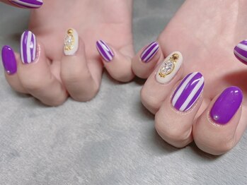 ラドール(La Dhole)/ブローチネイル