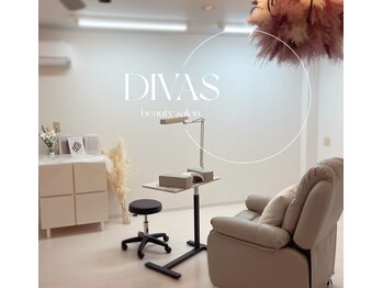 ディーヴァス(DIVAS)