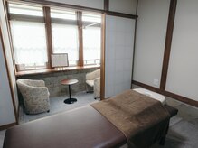 完全個室なのでリラックスしていただける空間です♪駐車場完備◎