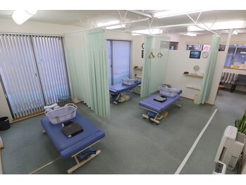 葛西整体院/院内は広々！落ち着きますよ！