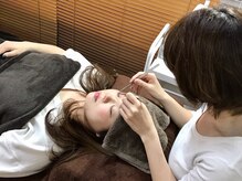 ミニョンアイラッシュデザインサロン　北花田店/1本1本丁寧に装着いたします