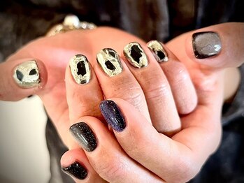 ヌル ネイル 堀江(NURU NAIL HORIE)/アシメマグネットニュアンス☆