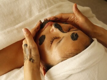 ウタ オーガニックサロン(Uta organic salon)の写真/＊本気で肌をきれいにしたい大人女性へ＊ノーファンデを目指すオーダーメイドのオーガニックフェイシャル