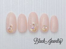 ブラックジュエリー(Black jewelry)/上品ネイル