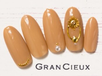 クアトログランシュ 青葉台(QUATRO×GranCieux)/大人ブラウンネイル／6500円