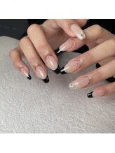 ラフィーナ(RAFFINA)/フレンチ×ブラック×ラメ