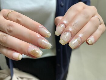 ネイルサロンアンドスクール ミュー(Nail Salon & school mieux)/ニュアンスミラーデザイン