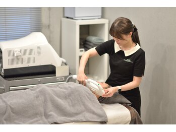 アム バイ オーキッド 代々木公園(UM by ORCHID)/脱毛・小顔・毛穴