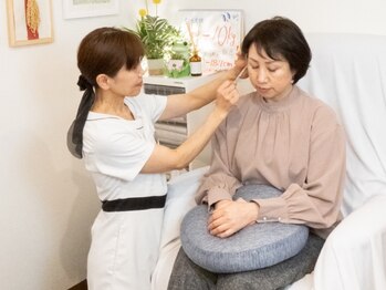 ハッピースマイル アクア(HAPPY SMILE アクア)の写真/大好きな洋服を自信を持って着れるBODYへ★耳つぼへの刺激と食事指導で理想の体型へ徹底サポート◎