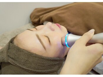 ミアンカ(mianca)/水玉リフティングで水光肌に★