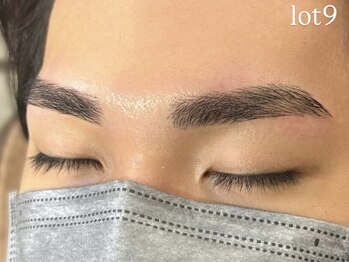 ロットナイン(lot9)の写真/お顔の第一印象UP★美眉アイブロウスタイリング/メンズ美眉が人気◎黄金比率で貴方に似合う眉毛をご提案♪