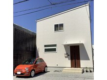 シェーブアンドリラックス ハラダ(SHAVE&RELAX Harada)の雰囲気（看板のない一軒家のサロンです。ゆっくりお寛ぎください。）