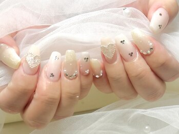 ネイルサロンブリス(nail salon Bliss)/☆ピクシーのワンホンネイル☆