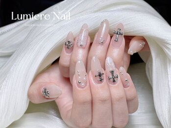 ルミエール ネイル モンナカ(Lumiere Nail Monnaka)/オンブレフレンチ/冬ネイル