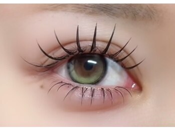 ルナ 烏丸店(Luna)の写真/抜群の持続力【LEDマツエク×フラットラッシュ】マツエク新時代の到来！施術後すぐジムやサウナ行ける♪
