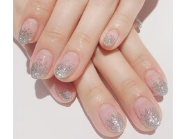 綺麗めシルバーラメ