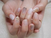 リム(Rym)/ニュアンスネイル