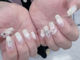 ホワイトチークネイル