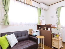 エクボ(.ekubo.)の雰囲気(明るい個室空間でリラックス♪)