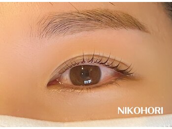 ニコホリ(NIKOHORI)/大きいお目元でより印象美人へ☆