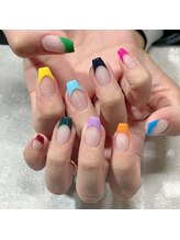 プチブラン 大船店(Petit Blanc)/カラフルフレンチネイル