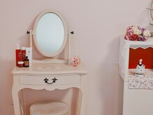 チェリー(cherry)の雰囲気(ドレッサーご準備あり◎施術後のメイク直しにご利用ください◎)