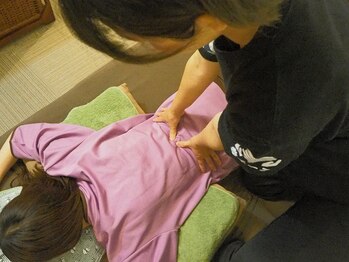 整えーる 練馬店/【7】ほぐし整体 うつ伏せの施術