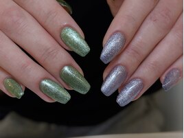 キラキラマグネットネイル