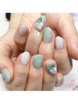 Gradation nail