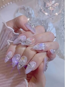ロカネイル(ROKA NAIL)の写真/豊富なパーツでトレンドネイルを叶える☆時間のかかる長さ出しをスピーディー&美しく仕上げる専門サロン◎