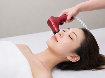 トモズサロン28(Tomos.salon.)の写真/【結果最強♪贅沢4コンボ】最強たるみ改善 サーマリフト ×ハーブピーリング×美骨小顔リフト×フォト