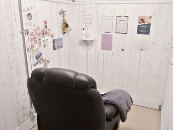 クラル 平塚店(CURAR)/個室の施術ルーム