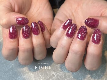 ワインレッドのフラッシュネイル