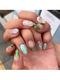 個性派ミラーグラデ・担当緑谷