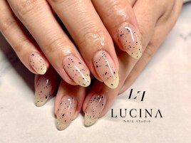 h-09　大人可愛いホロネイル