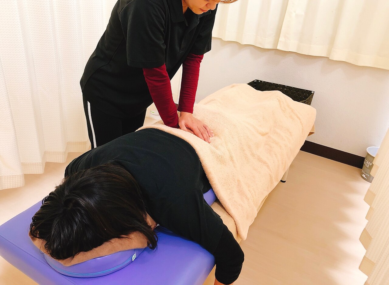 【当店お薦め☆贅沢クーポン】全身ボディケア60分＋足つぼ30分　90分\4700
