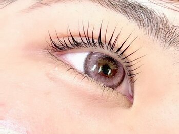 リトル(Litll)の写真/マスク美人は目元から♪モテ可愛EYEを実現★自まつ毛が自然に伸びたような印象の大人気のまつ毛パーマ！