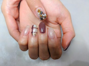 ラフィーナ(RAFFINA)/クリスマスネイル