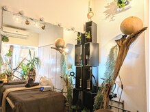 ハーティービーム(Hearty Beam)の雰囲気（青森ヒバの大きなベットの上で日常の生活を忘れ自然を感じながら）