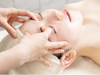 キャロリーヌ 大宮店の写真/毎日頑張る自分を労わる極上経絡マッサージ♪PCやスマホによる眼精疲労・首肩こり・むくみにアプローチ☆