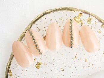 WHITE NAIL 三宮店【ホワイトネイル】【3月上旬 NEW OPEN(予定)】/ストーンチェーン/ヌーディー