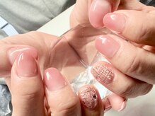 定額ネイルは季節感のあるシンプルデザインを毎月追加！