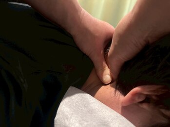 ウル シャンティ(ULU SHANTI)/首こりの原因は何か、、、